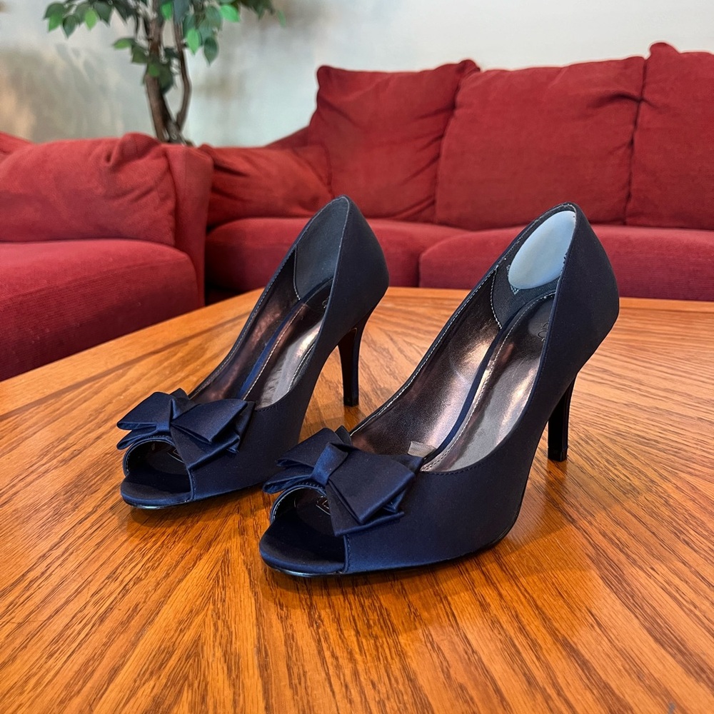 Navy Blue Bow Peep-Toe Heels